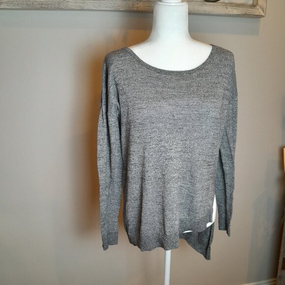 Express - Gray Lightweight Long Sleeve Top Angle Back Detail Hi-Lo - Picture 1 of 5